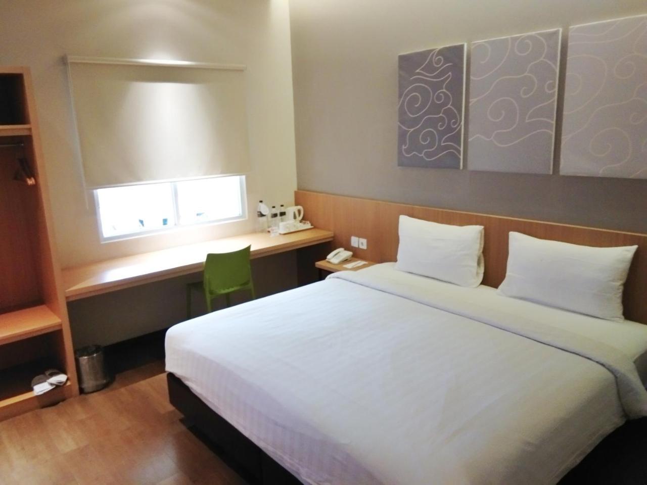 Vinotel Чиребон Экстерьер фото